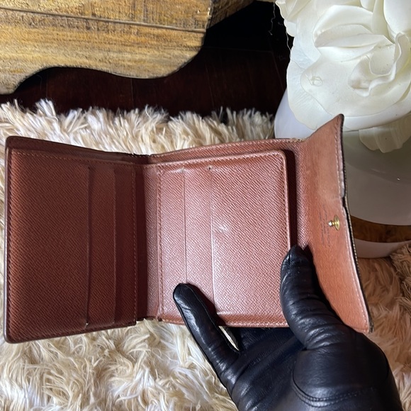 LOUIS VUITTON MONOGRAM ELISE wallet - Picture 5 of 11